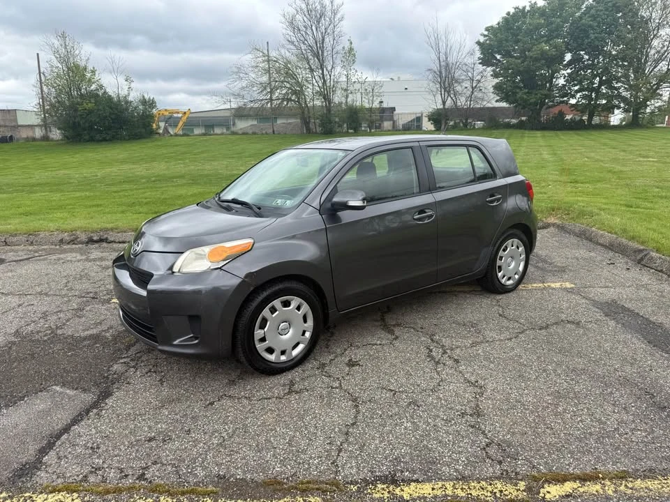 2009 Scion xD - Image 2 of 18