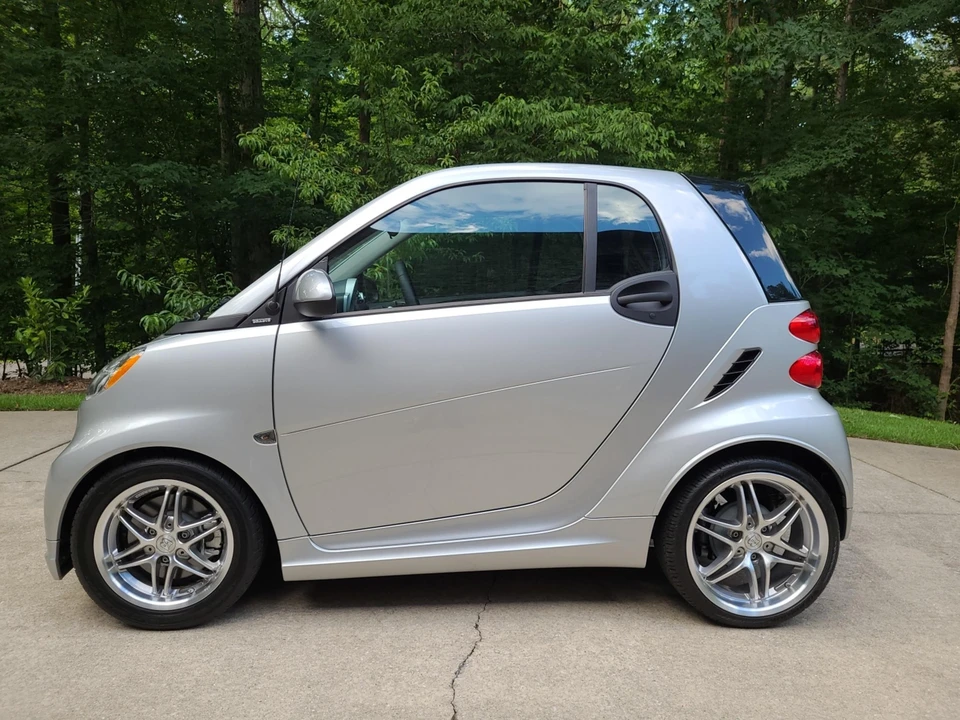 2009 Smart Fortwo 2nd Gen - Image 7 of 31