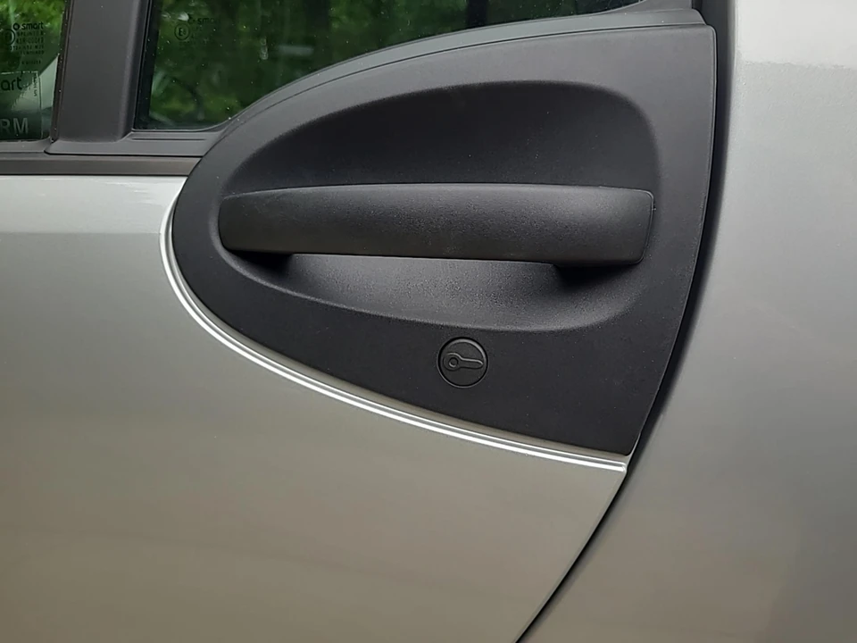 2009 Smart Fortwo 2nd Gen - Image 25 of 31