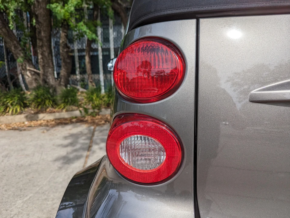2009 Smart Fortwo 2nd Gen - Image 31 of 31