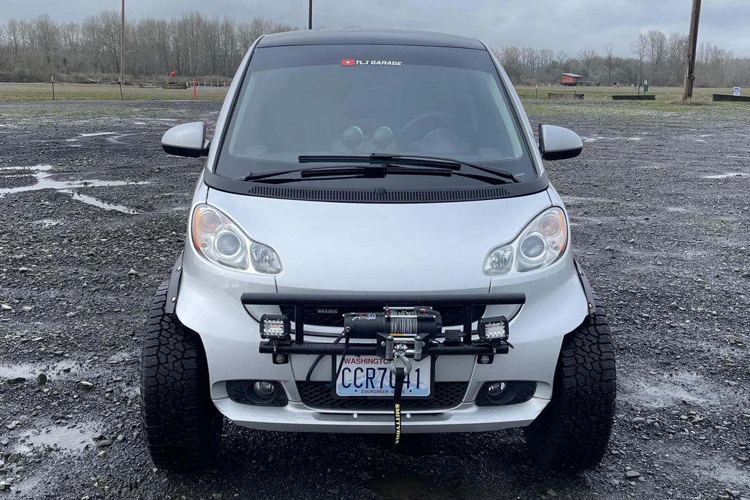 2009 Smart Fortwo 2nd Gen - Image 2 of 31