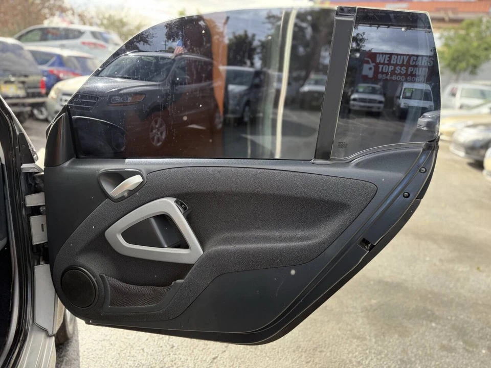 2009 Smart Fortwo 2nd Gen - Image 17 of 17