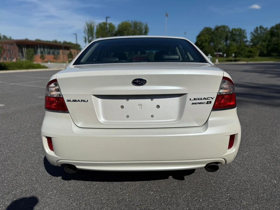 2009 Subaru Legacy 4th Gen - Image 15 of 31