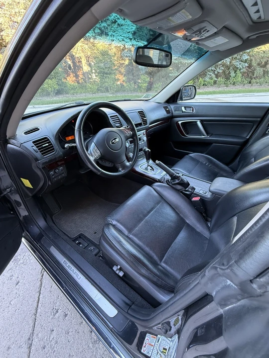 2009 Subaru Legacy 4th Gen - Image 11 of 30