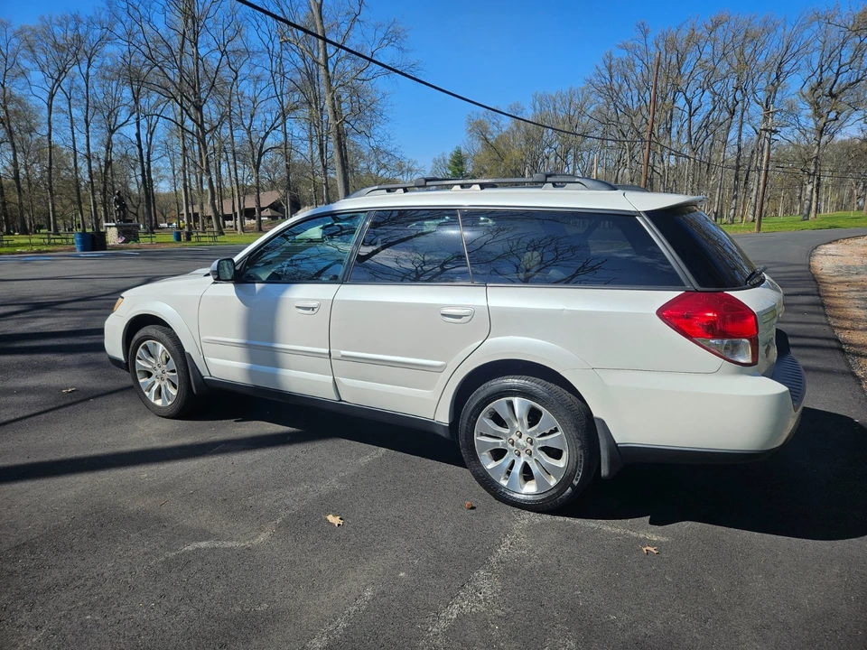 2009 Subaru Outback 3rd Gen - Image 2 of 21