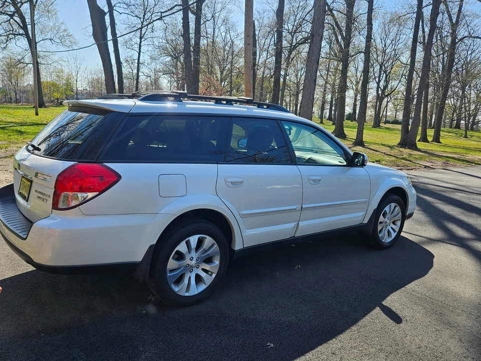 2009 Subaru Outback 3rd Gen - Image 4 of 21