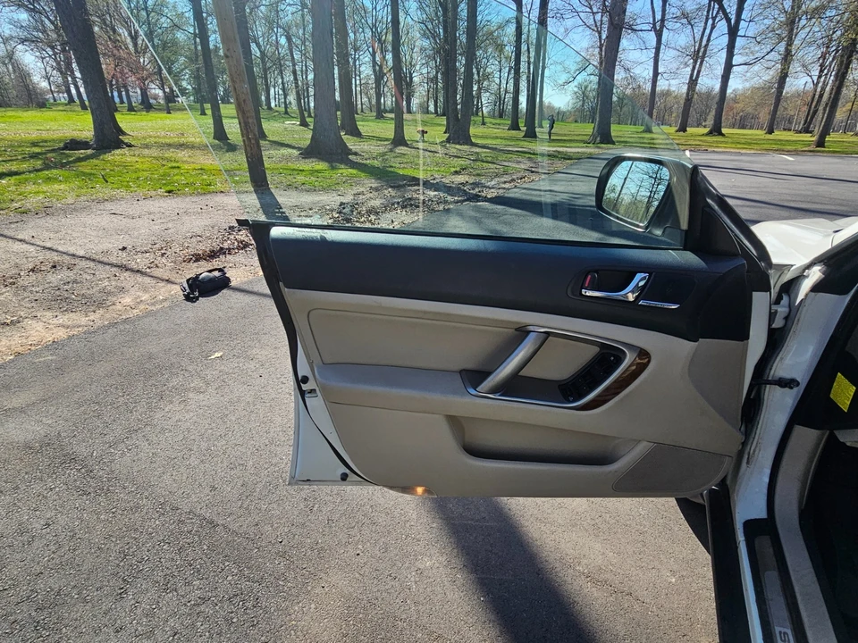 2009 Subaru Outback 3rd Gen - Image 15 of 21