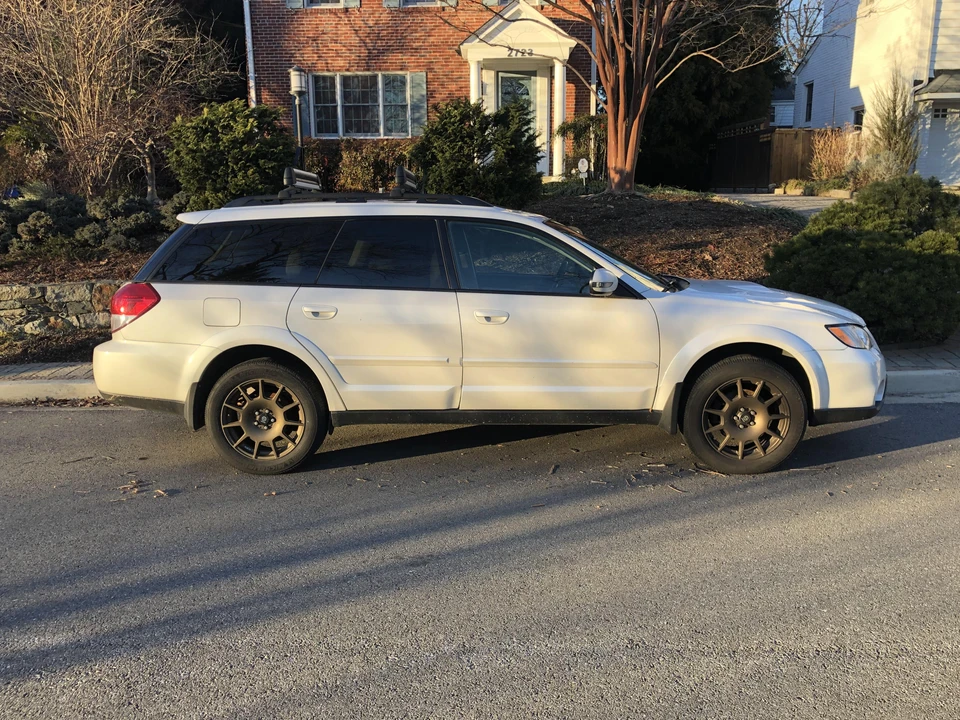 2009 Subaru Outback 3rd Gen - Image 11 of 31