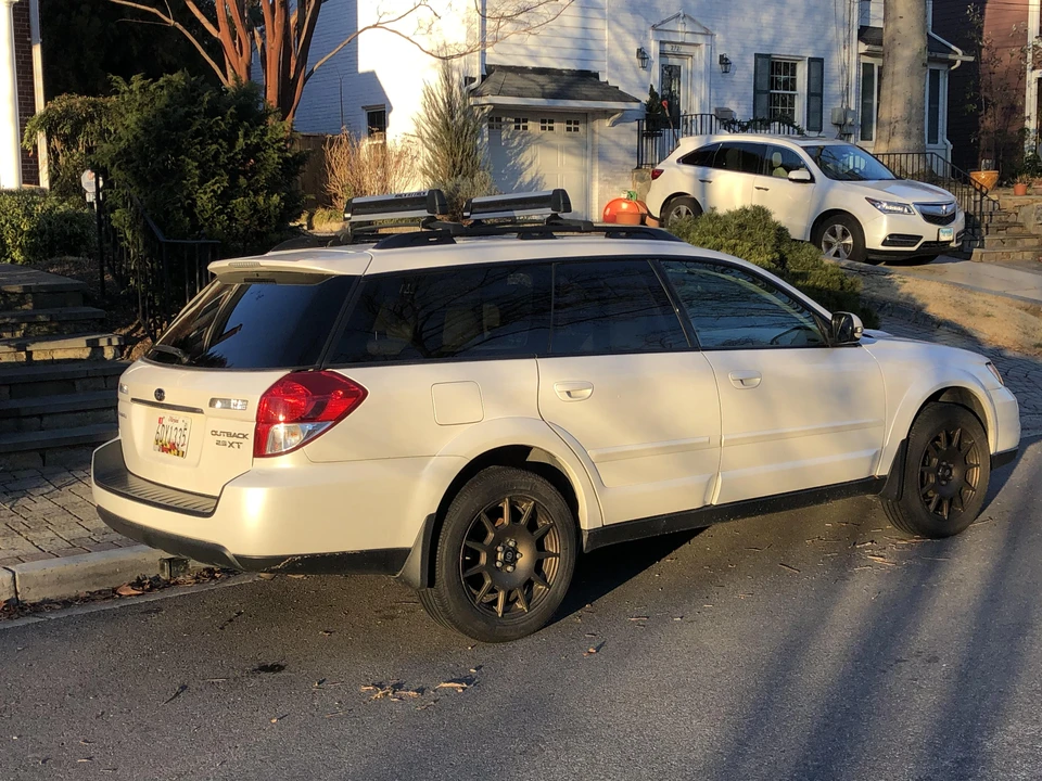 2009 Subaru Outback 3rd Gen - Image 9 of 31