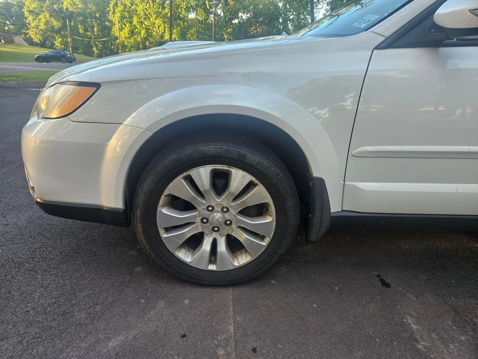 2009 Subaru Outback 3rd Gen - Image 14 of 31