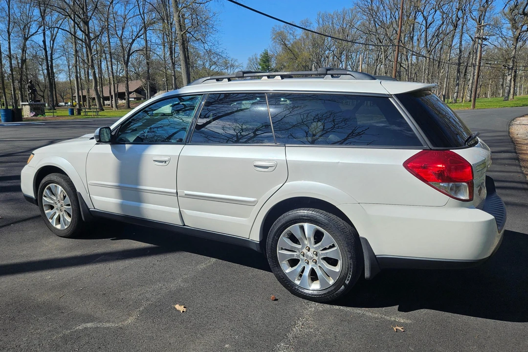 2009 Subaru Outback 3rd Gen - Image 3 of 31