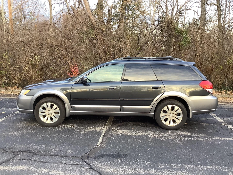 2009 Subaru Outback 3rd Gen - Image 7 of 31