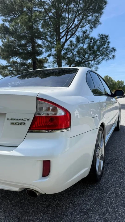 2009 Subaru Legacy 4th Gen - Image 5 of 15