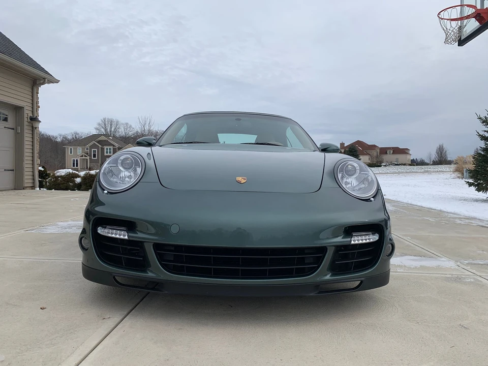 2009 Porsche 997 Turbo - Image 2 of 31