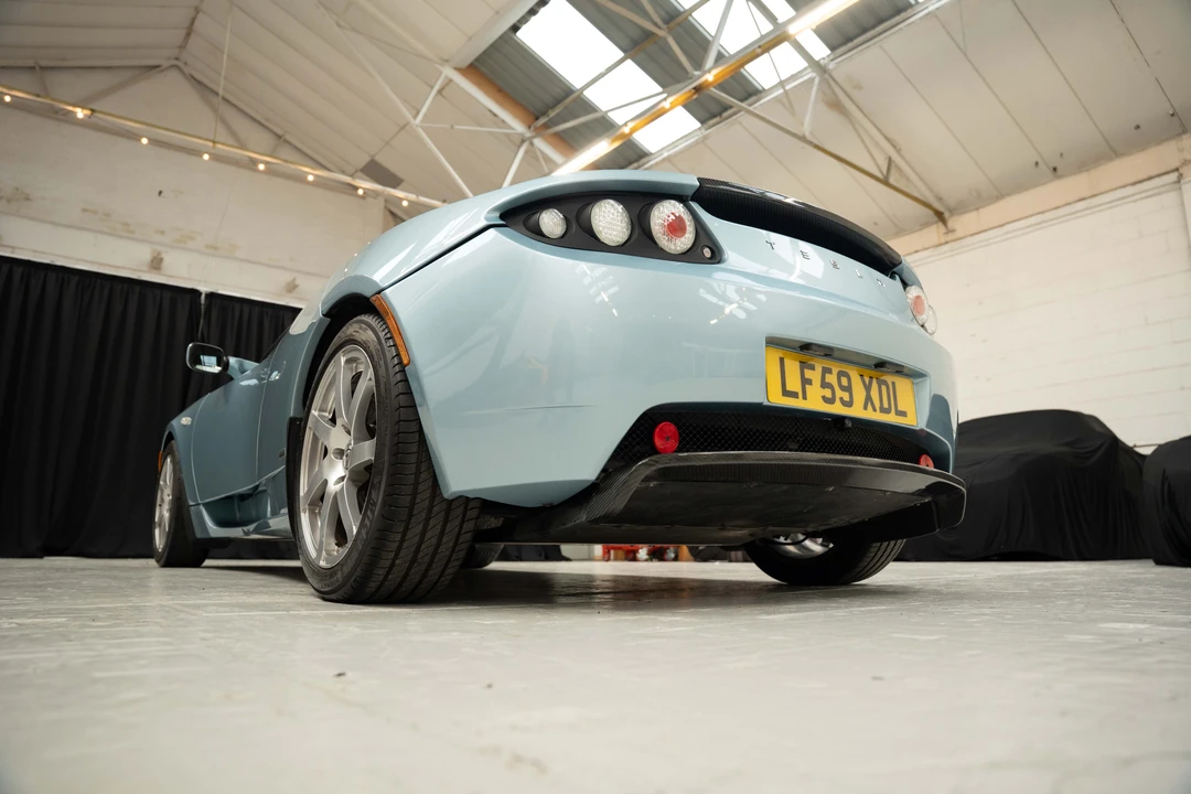 2009 Tesla Roadster - Image 24 of 31