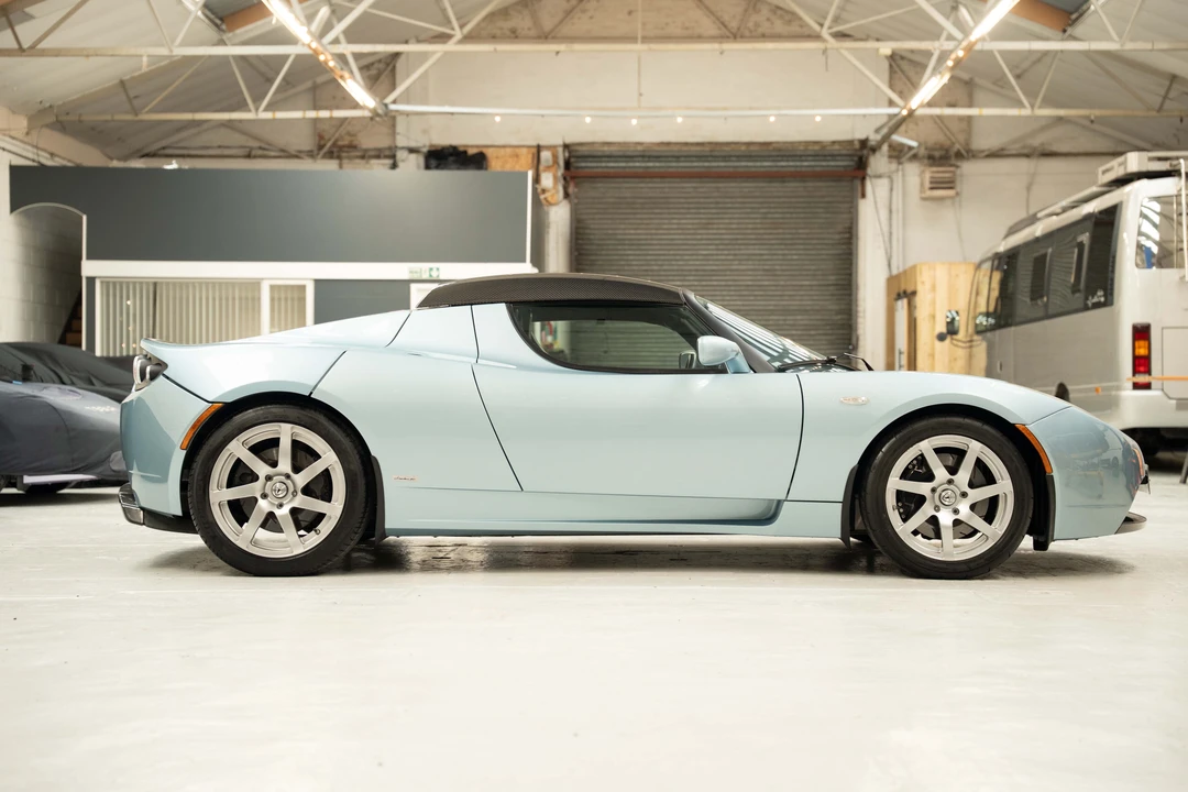 2009 Tesla Roadster - Image 8 of 31