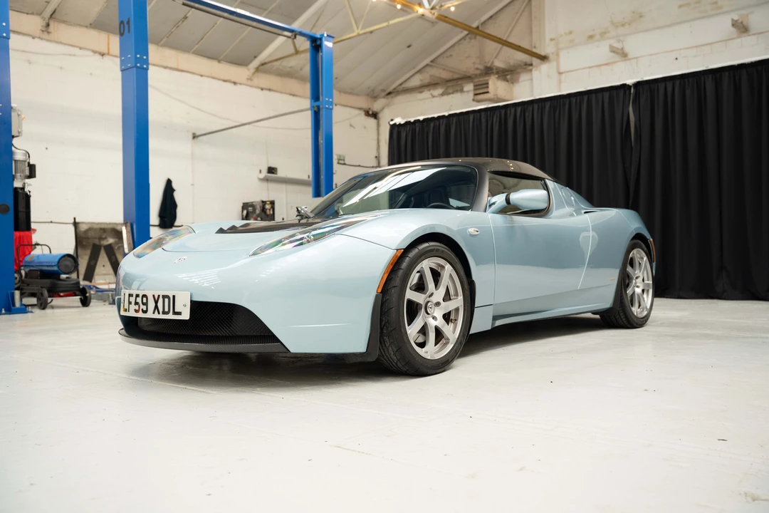 2009 Tesla Roadster - Image 11 of 31