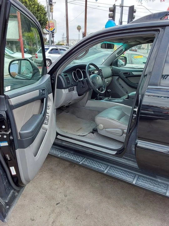 2009 Toyota 4Runner 4th Gen - Image 6 of 10