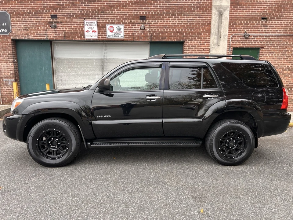 2009 Toyota 4Runner 4th Gen - Image 2 of 21