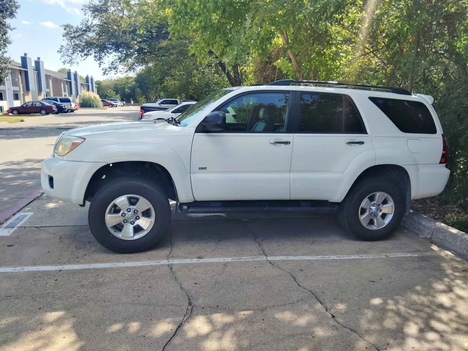 2009 Toyota 4Runner 4th Gen - Image 5 of 12