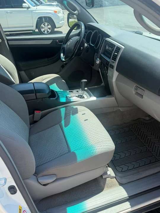 2009 Toyota 4Runner 4th Gen - Image 6 of 9