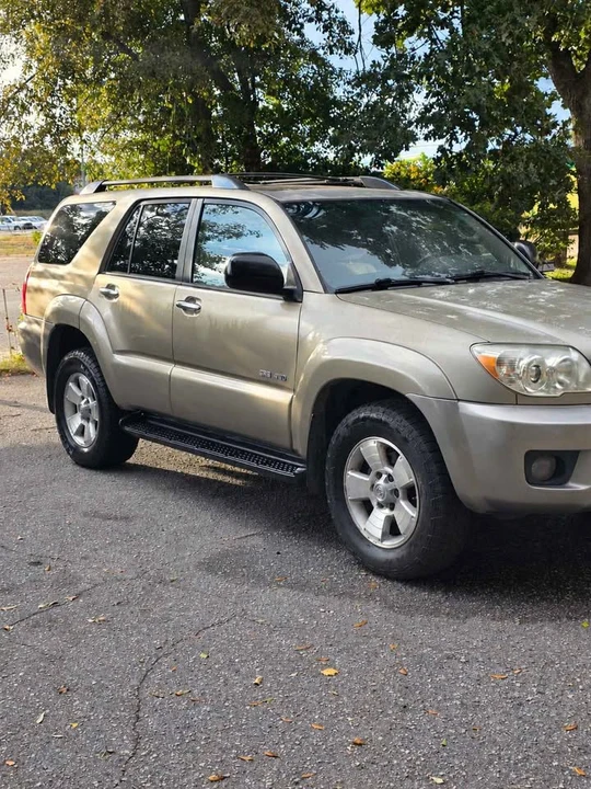 2009 Toyota 4Runner 4th Gen - Image 2 of 17