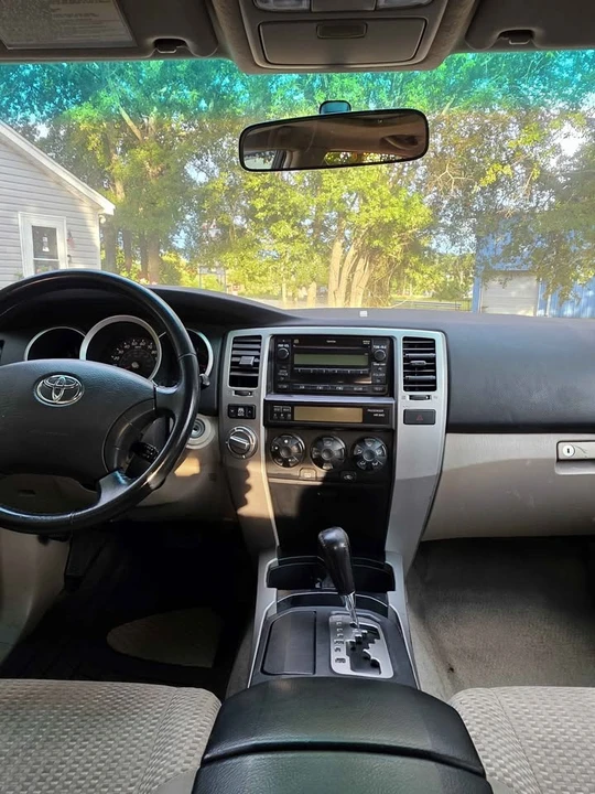 2009 Toyota 4Runner 4th Gen - Image 9 of 17