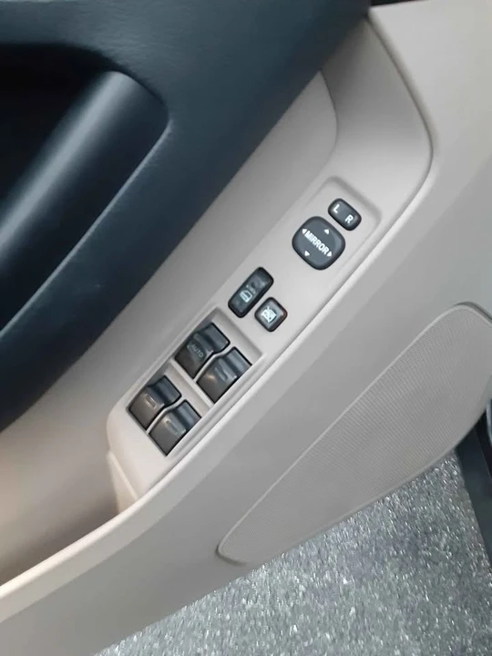 2009 Toyota 4Runner 4th Gen - Image 14 of 20