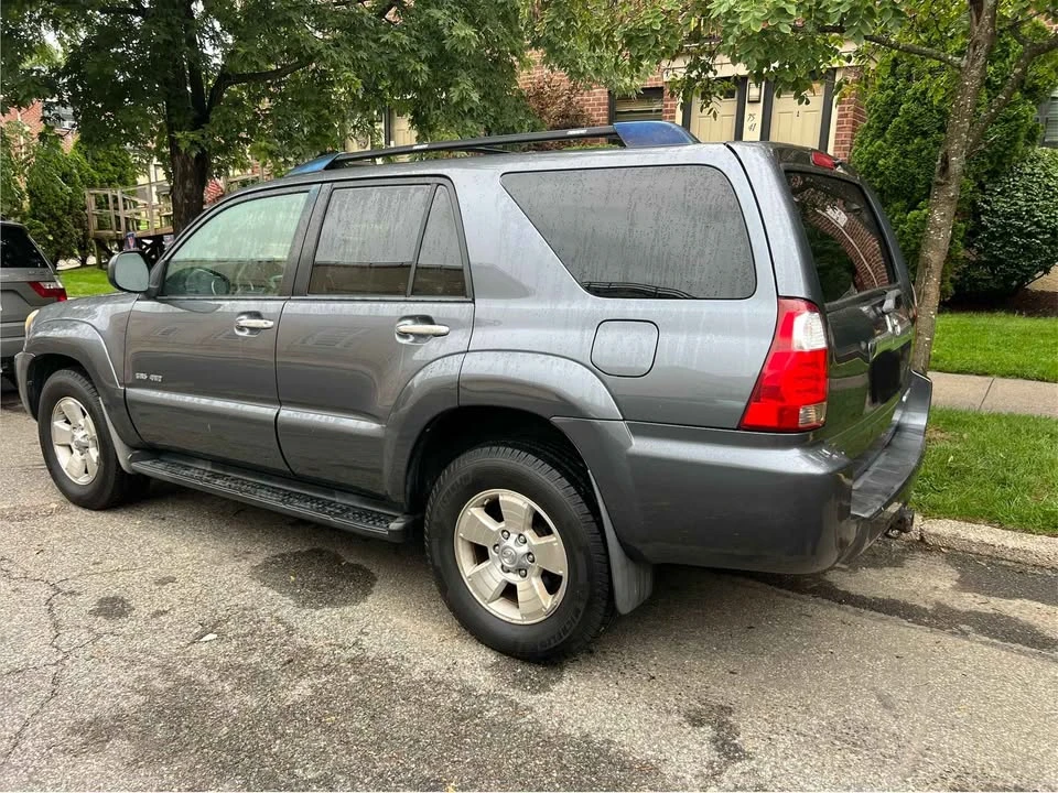2009 Toyota 4Runner 4th Gen - Image 5 of 13