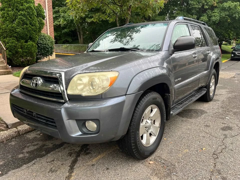 2009 Toyota 4Runner 4th Gen - Image 2 of 13