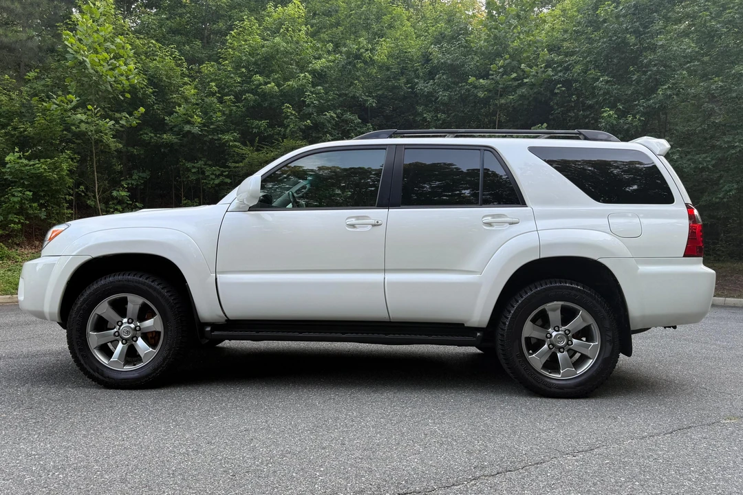 2009 Toyota 4Runner 4th Gen - Image 3 of 31