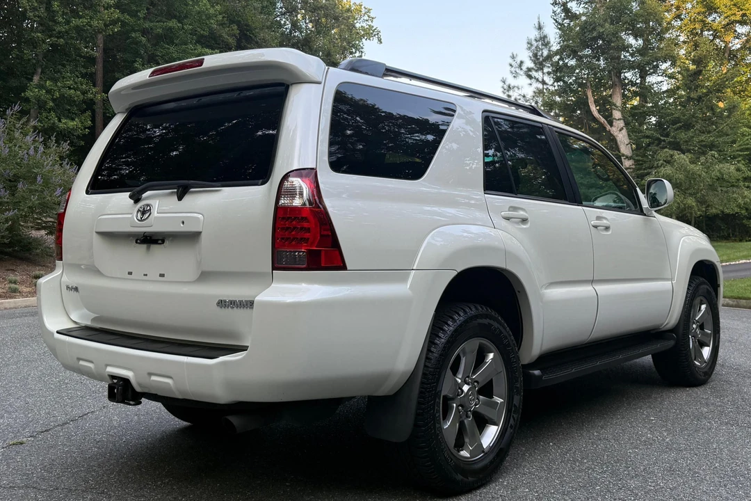 2009 Toyota 4Runner 4th Gen - Image 4 of 31