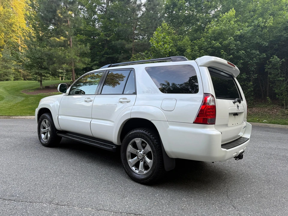 2009 Toyota 4Runner 4th Gen - Image 7 of 31