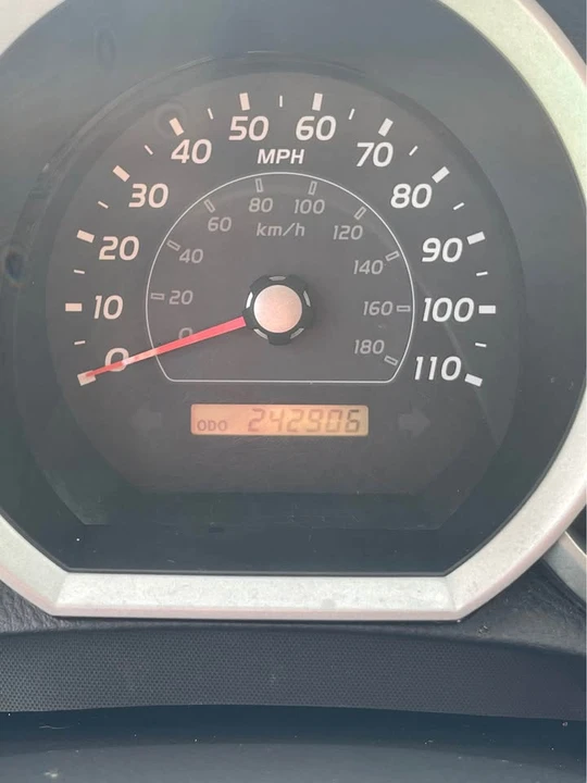 2009 Toyota 4Runner 4th Gen - Image 10 of 17