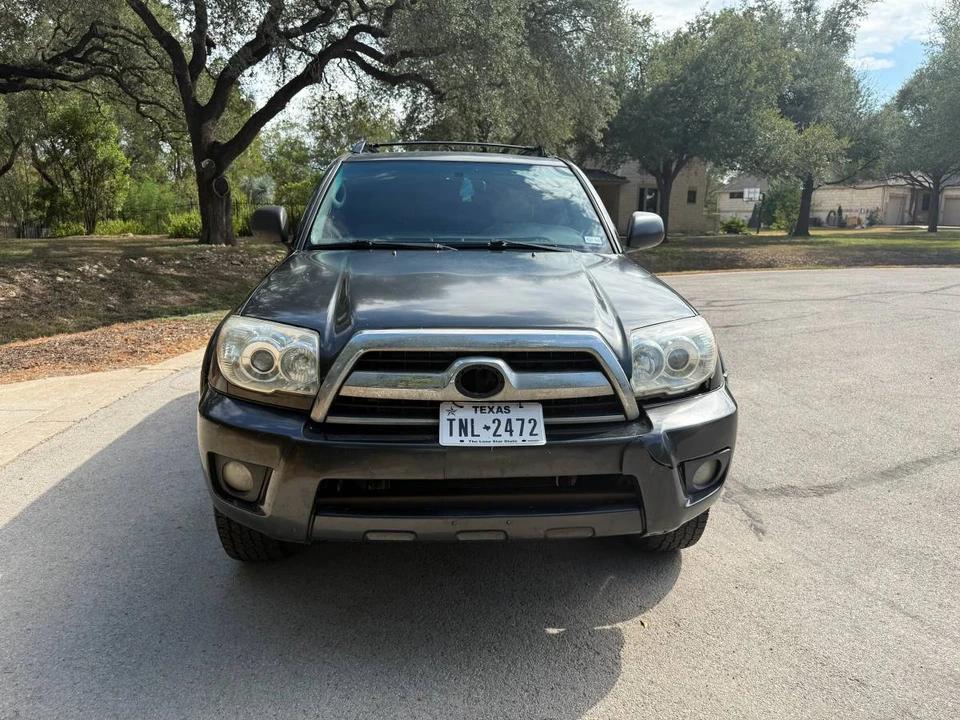 2009 Toyota 4Runner 4th Gen - Image 2 of 24
