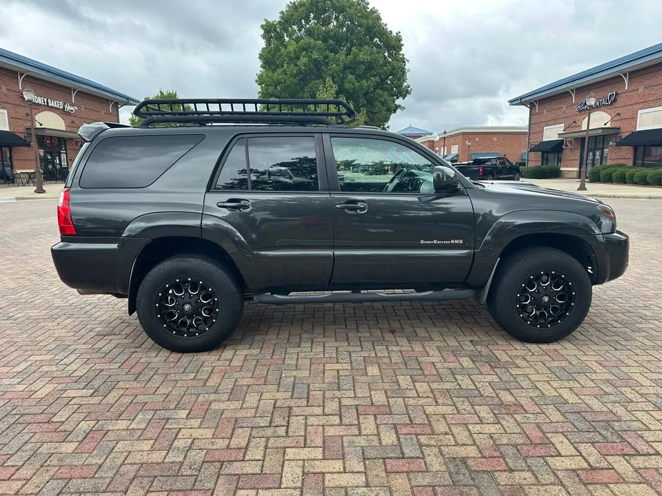 2009 Toyota 4Runner 4th Gen - Image 5 of 10