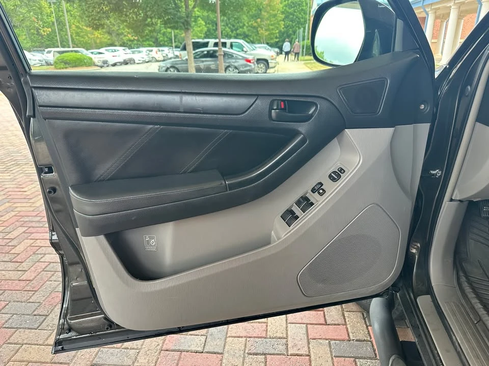 2009 Toyota 4Runner 4th Gen - Image 8 of 10