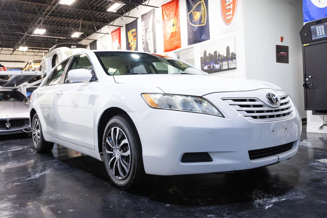 2009 Toyota Camry 6th Gen - Image 16 of 21