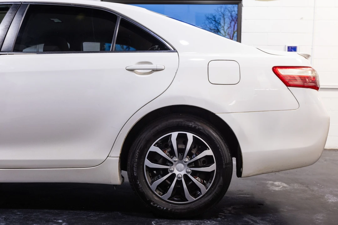 2009 Toyota Camry 6th Gen - Image 7 of 21