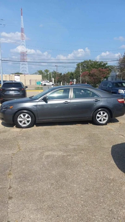 2009 Toyota Camry 6th Gen - Image 2 of 10