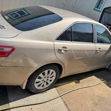 2009 Toyota Camry LE Sedan 4D