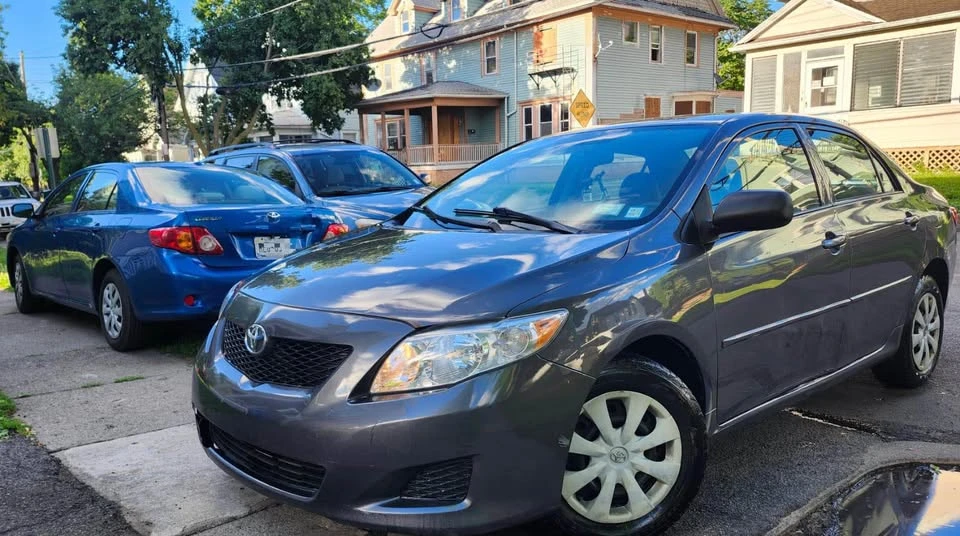 2009 Toyota Corolla 10th Gen - Image 2 of 11