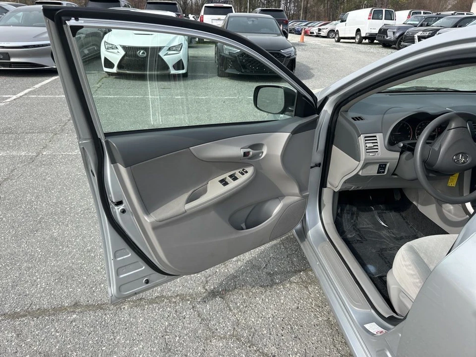 2009 Toyota Corolla 10th Gen - Image 18 of 21