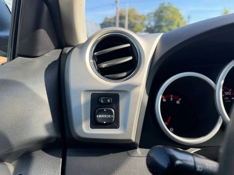 2009 Toyota Matrix 2nd Gen - Image 10 of 12