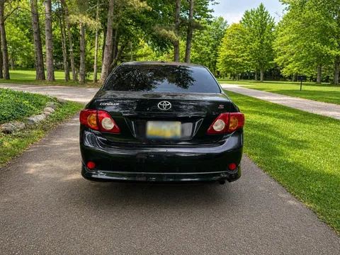 2009 Toyota Corolla 10th Gen - Image 2 of 18