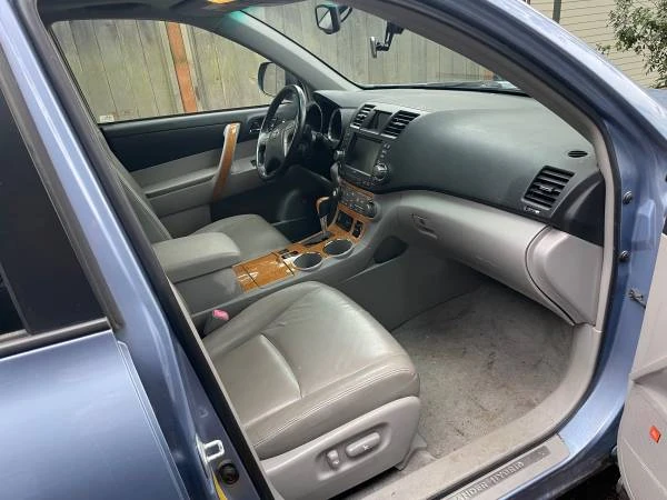 2009 Toyota Highlander - Image 10 of 14