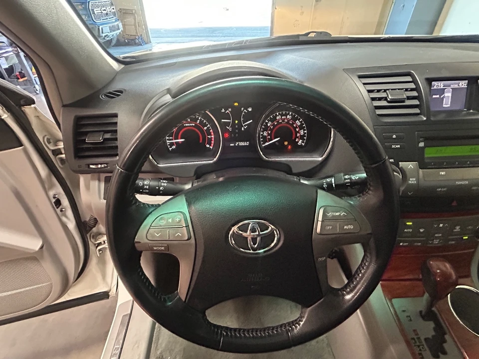 2009 Toyota Highlander - Image 20 of 21