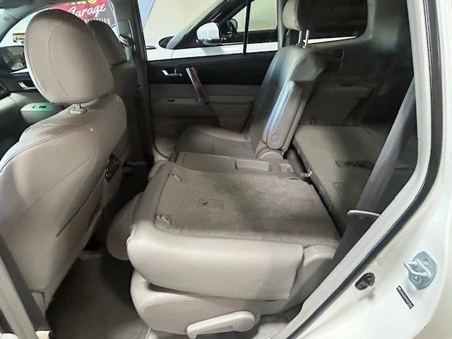 2009 Toyota Highlander - Image 13 of 21
