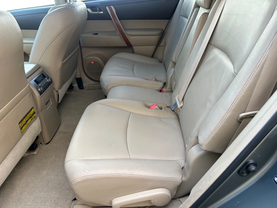 2009 Toyota Highlander - Image 13 of 21