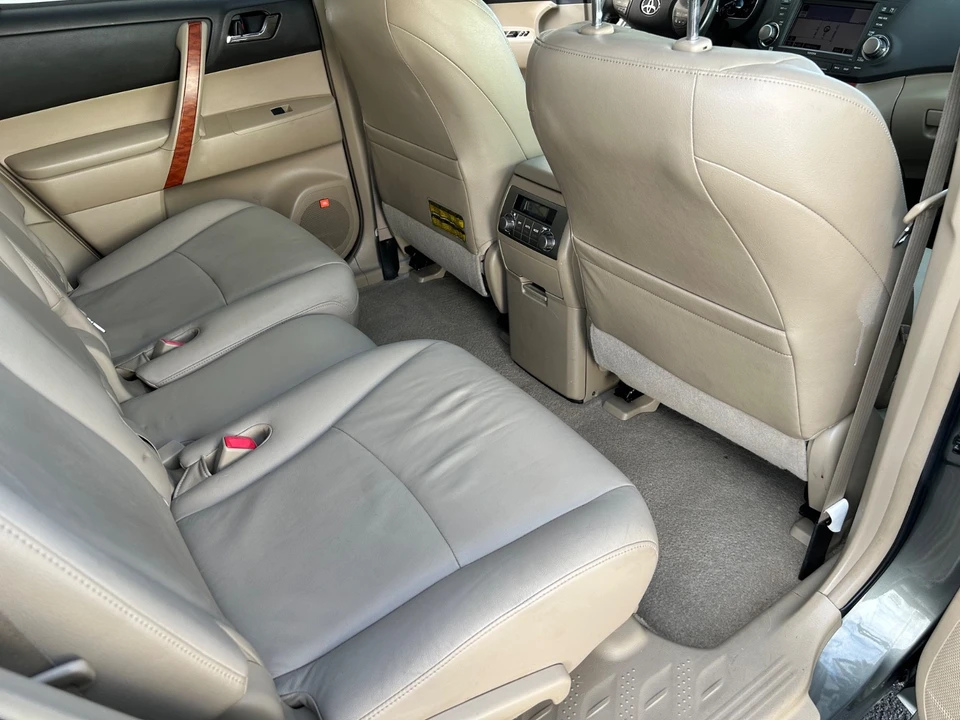 2009 Toyota Highlander - Image 15 of 21